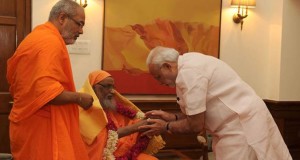 PM Modi mourns death of his guru Swami Dayananda Saraswati
