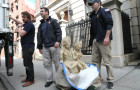 Ancient Statue Is Seized From Manhattan Gallery