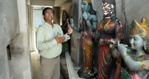 Trinidad : Arsonists set fire to murtis at temple