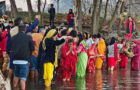 Video : Hindus Celebrate Chhath Puja at Potomac River, Virgina, United States